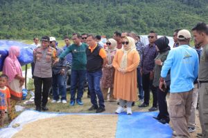 Kunker PJ Bupati, diskusi dengan petani