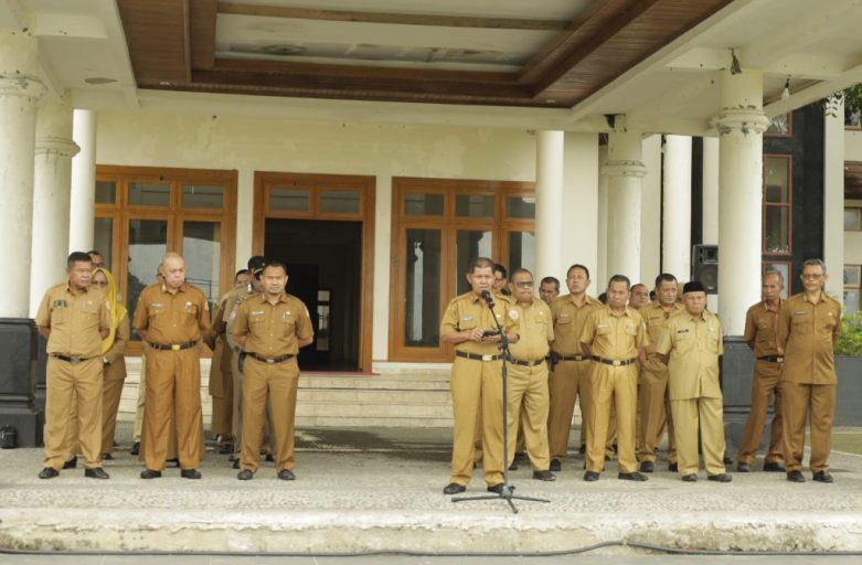 Pimpin Apel Pagi Sekda Ingatkan Kepala OPD dan Bendahara