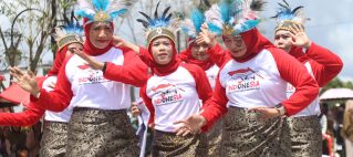 Lomba Tarian Poco-Poco Kreasi Meriahkan HUT RI ke-80 di Halmahera Tengah