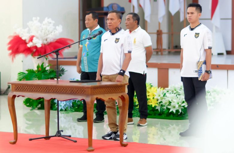 Bupati Ikram M Sangadji Pimpin Upacara Haornas Ke-42