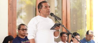 Wakil Bupati Halteng Melepas 25 Kontingen dan 7 Official Pesparawi untuk Tampil dan Berkompetisi di Sofifi
