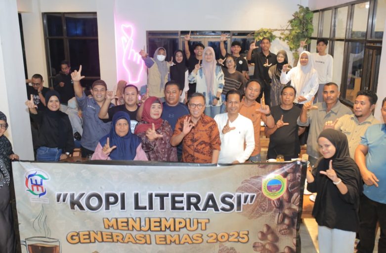 Bupati Halteng Dorong Pengembangan SDM Lewat Kopi Literasi Bersama PKBM Were Mandiri