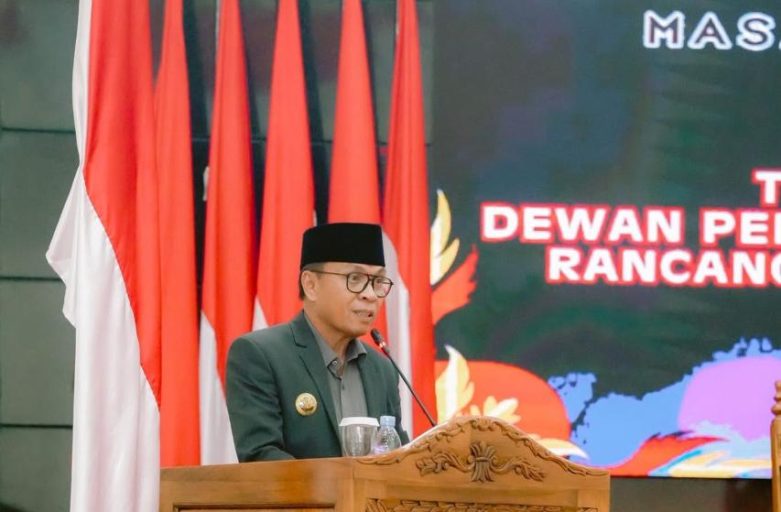 Dalam Rapat Paripurna DPRD, Bupati Halteng Tegaskan Efektivitas Belanja dan Penguatan PAD: TKD Bukan Musibah, Melainkan Momentum Perbaikan Tata Kelola APBD