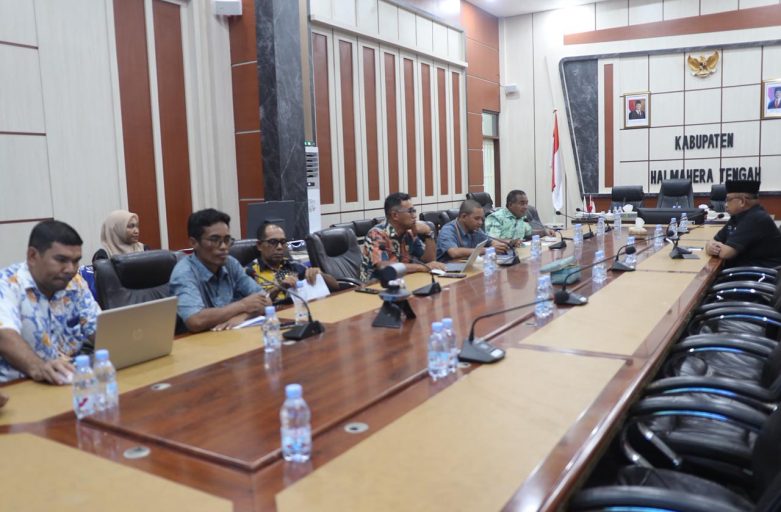 WAKIL BUPATI HALTENG DAN PEMPROV MALUT BAHAS PENEGASAN BATAS WILAYAH DI HALMAHERA TENGAH