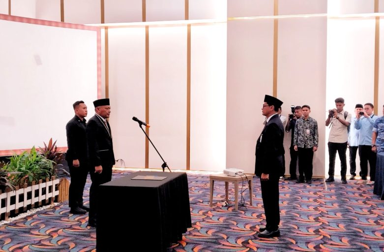 SEKDA HALMAHERA TENGAH HADIRI PENGUKUHAN KEPALA PERWAKILAN BPKP MALUKU UTARA, PERKUAT SINERGI PENGAWASAN DAN TATA KELOLA PEMERINTAHAN